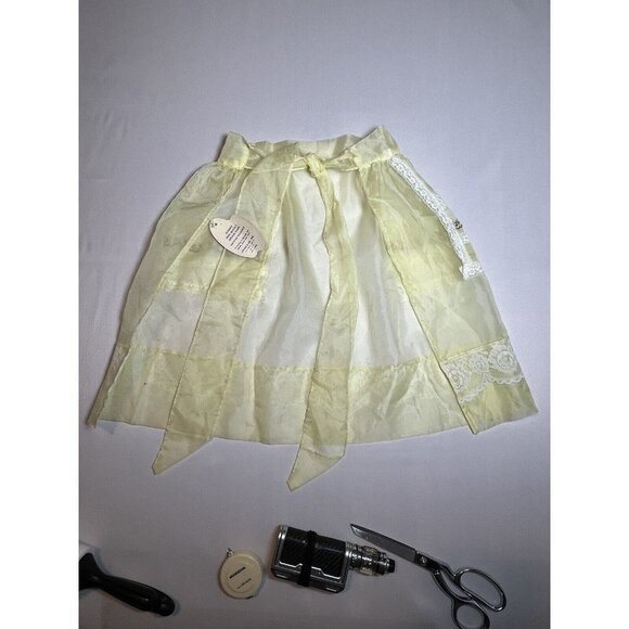 FEMENINE FLIRTY NWT *READ* Vintage Apron Organza SHEER YELLOW Dacron Fairwoven - Picture 3 of 11
